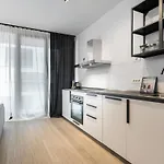 Elegance In Win Herastrau - King Bed * Бухарест