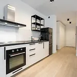Elegance In Win Herastrau - King Bed Apartament