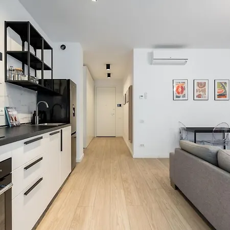 Elegance In Win Herastrau - King Bed