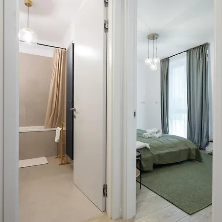 Elegance In Win Herastrau - King Bed Appartement Boekarest